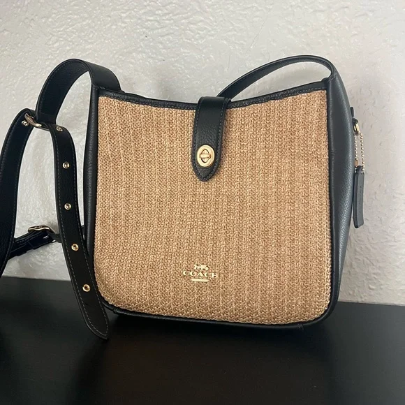 ✨ NWOT - Coach Hadley Convertible Crossbody Bag ✨ - Picture 4 of 11